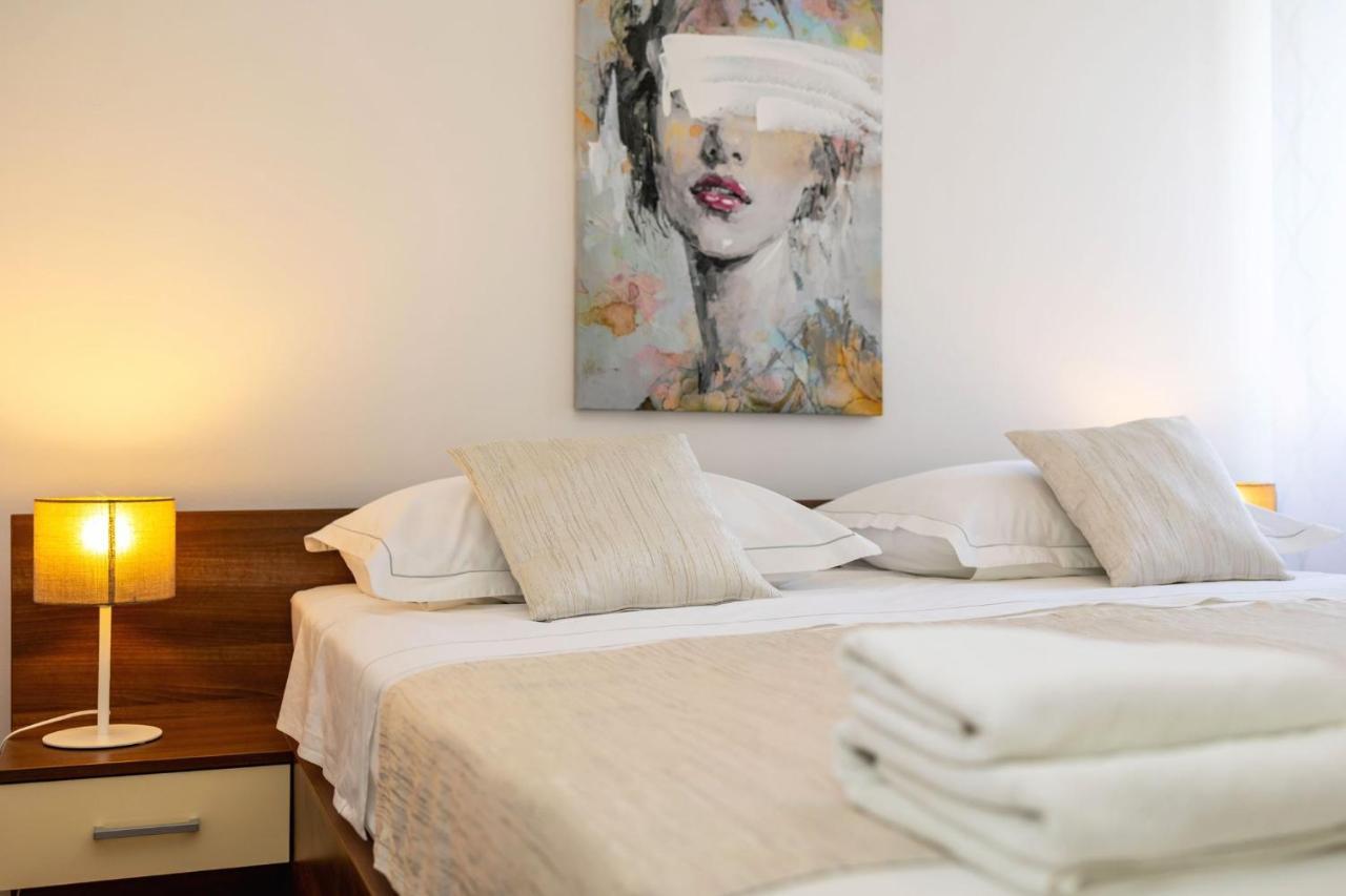 Apartman Klara Bacvice Split Buitenkant foto